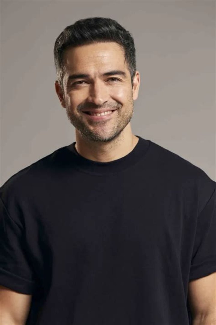 Alfonso Herrera Relationship Alfonso Herrera Relationship