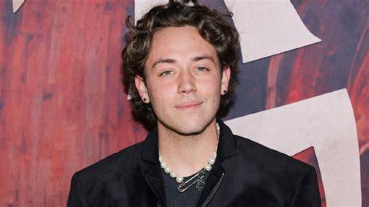 Ethan Cutkosky Famous Actor