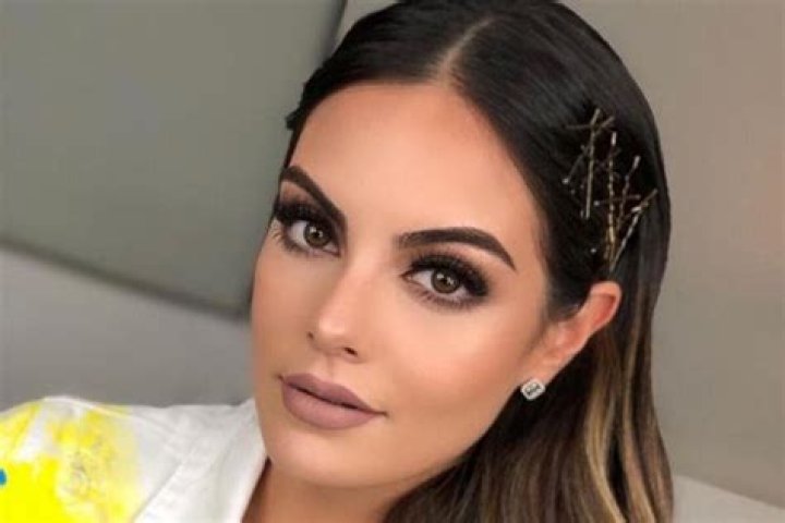 Ximena Navarrete Height, Weight, Measurements, Bra Size, Shoe Size